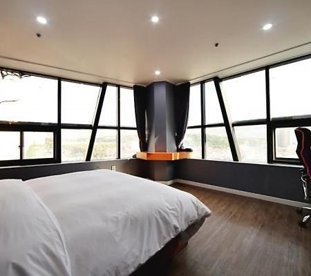 The Way Hotel Changwon Buitenkant foto